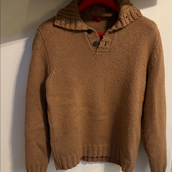 Isaia Men's Tan Sweater with Button Collar cashmere.